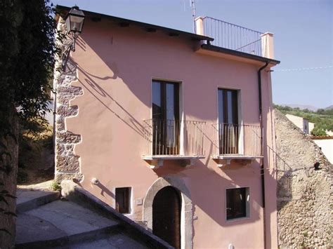 case in affitto a sulmona|6 houses and flats for rent in Sulmona, LAquila, Italy